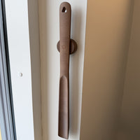 Орехово-коричневый